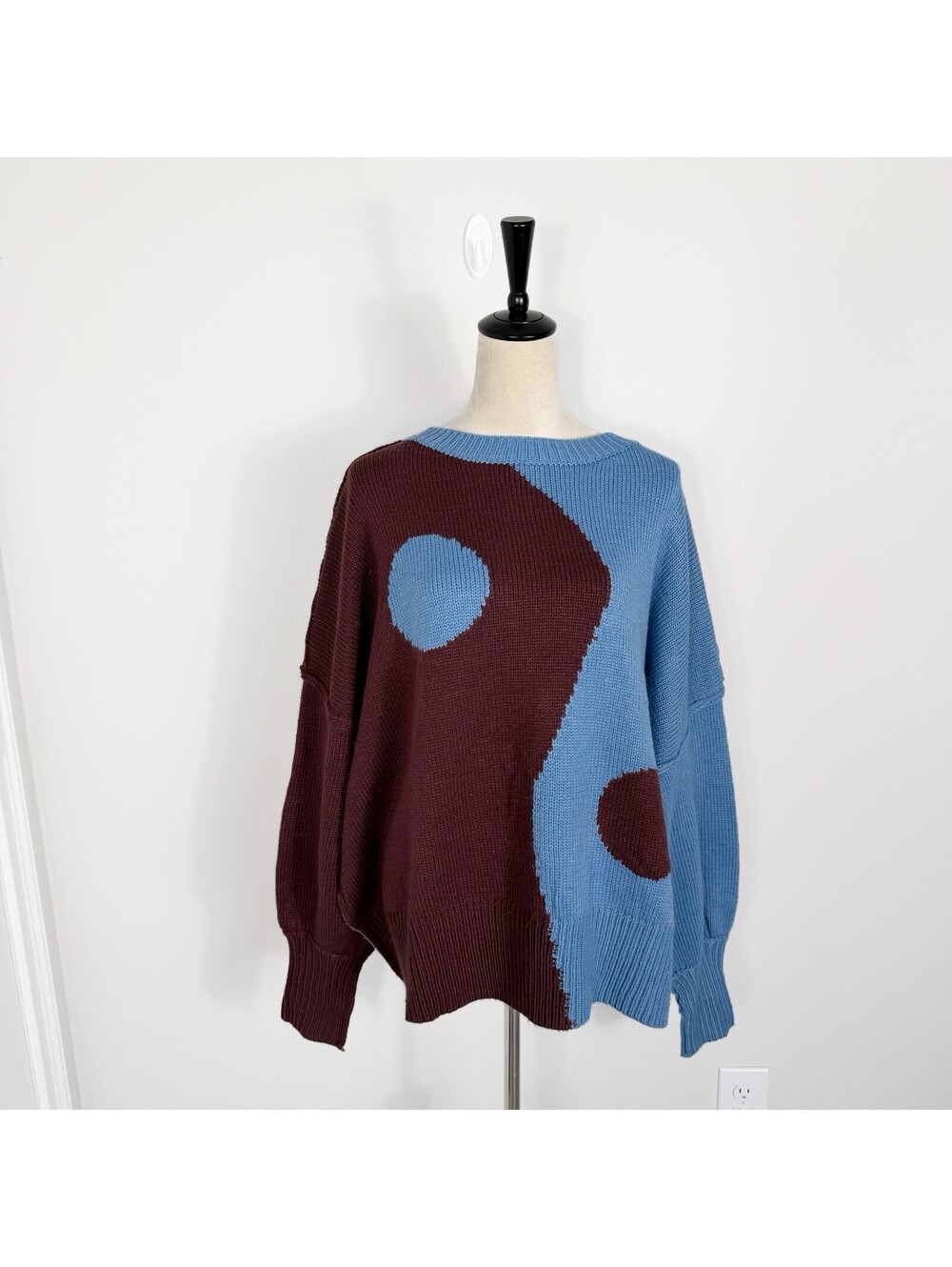 Dressed in Lala Sweater Womens Yin Yang Blue Graphic Novelty Oversized Sz Small